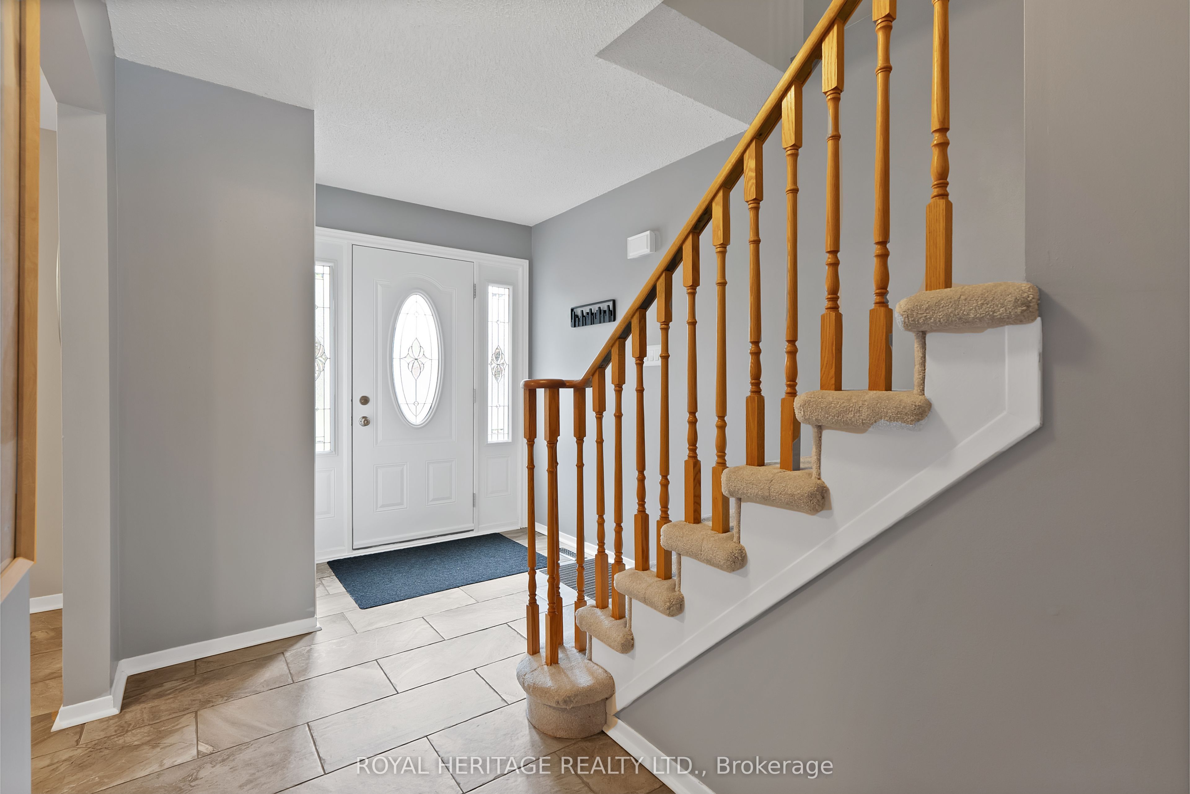 1235 Cedarcroft Crescent