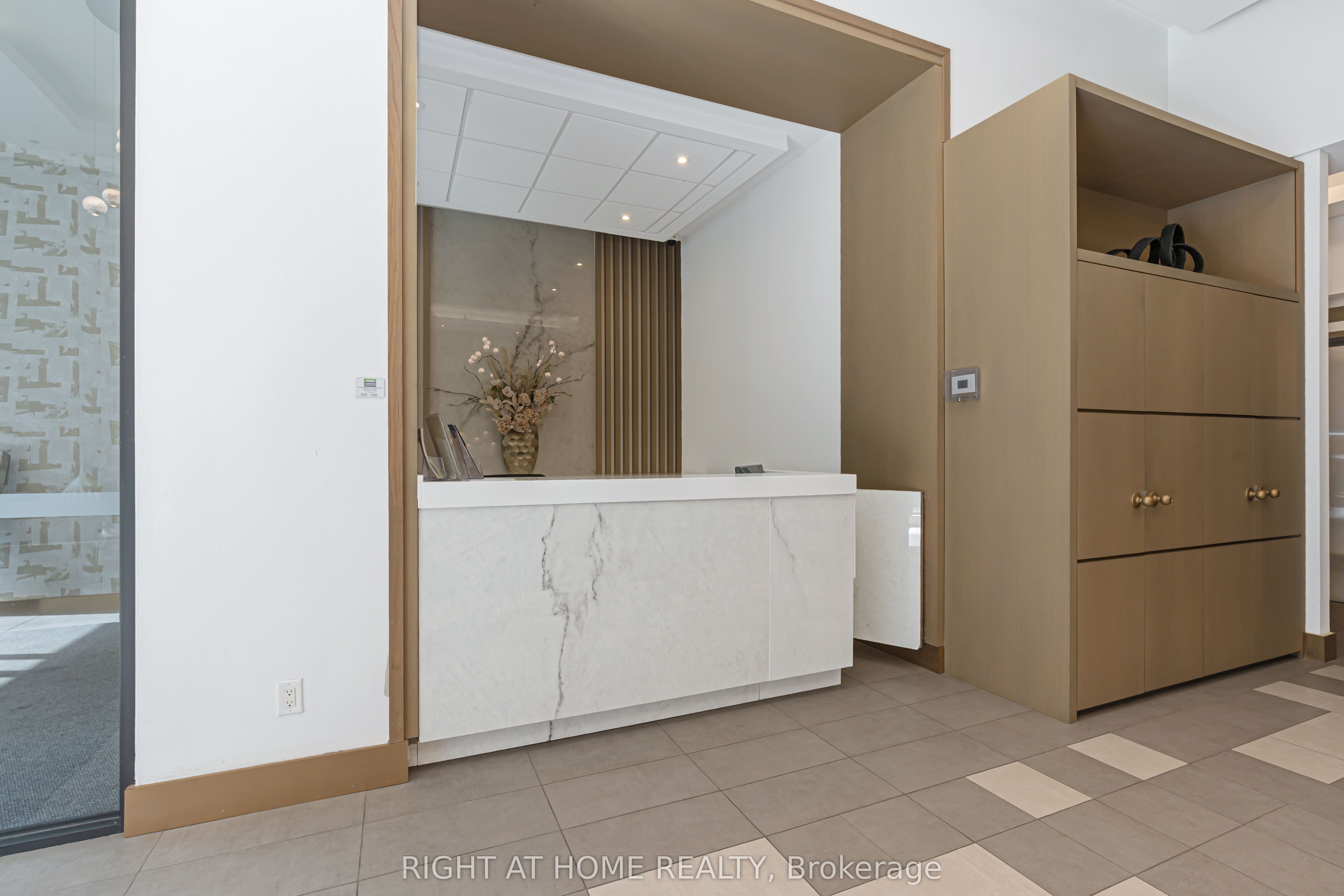 4099 Brickstone Mews 2305