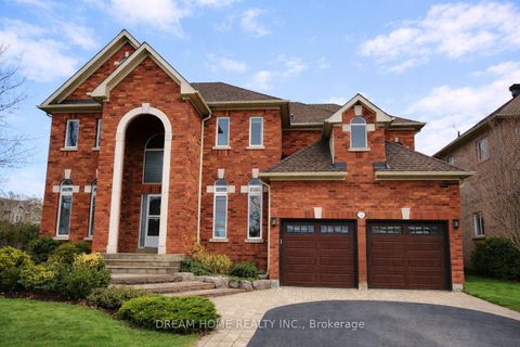 735 Foxcroft Boulevard Newmarket ON L3X 1N1