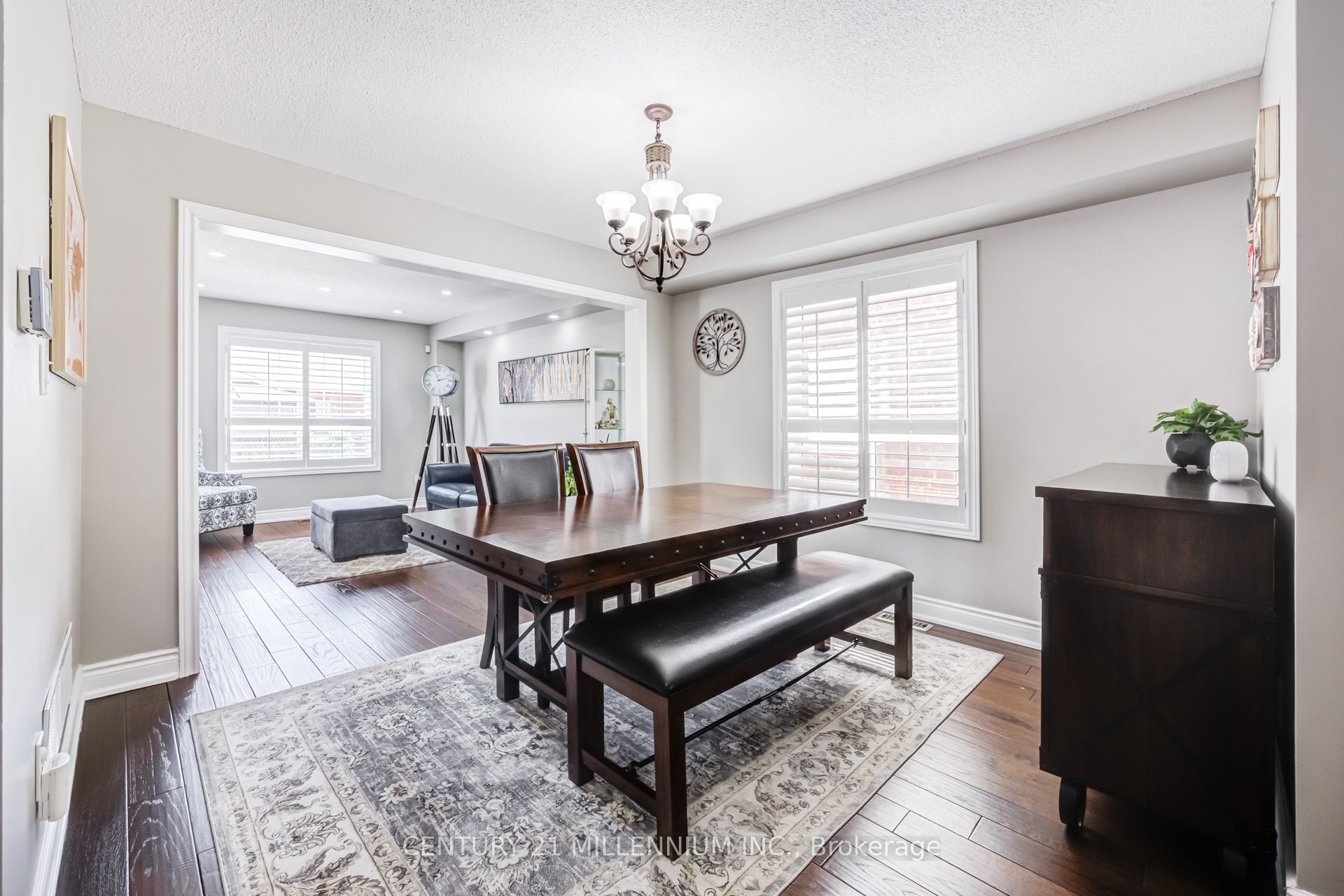 7 Bramoak Crescent
