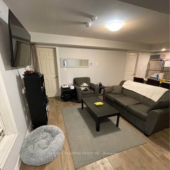 252 Penetanguishene Road 8