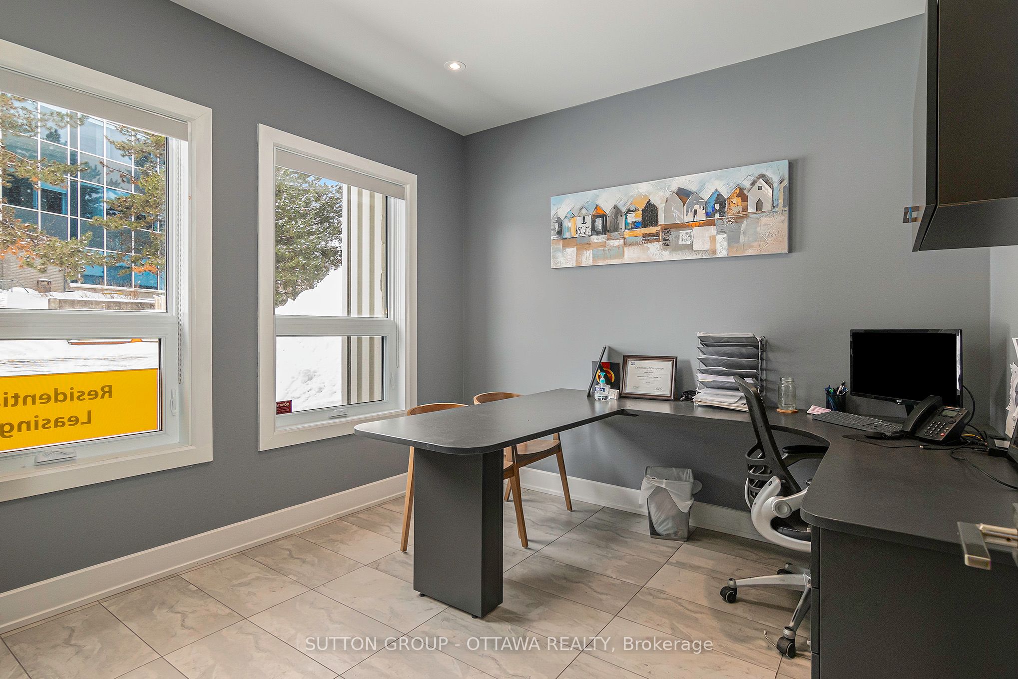 2285 St Laurent Boulevard D19