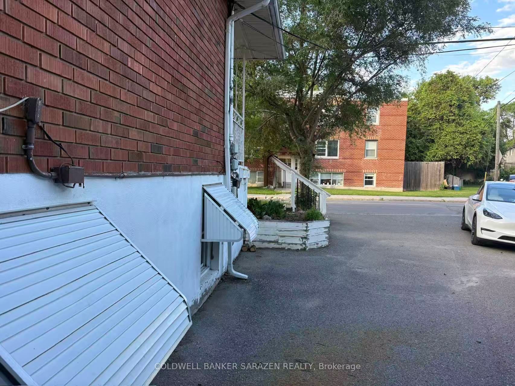 316 Lafontaine Avenue