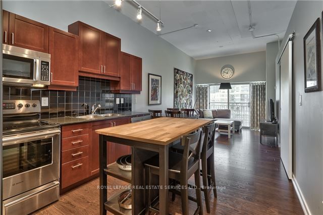 2 Fieldway Road 316