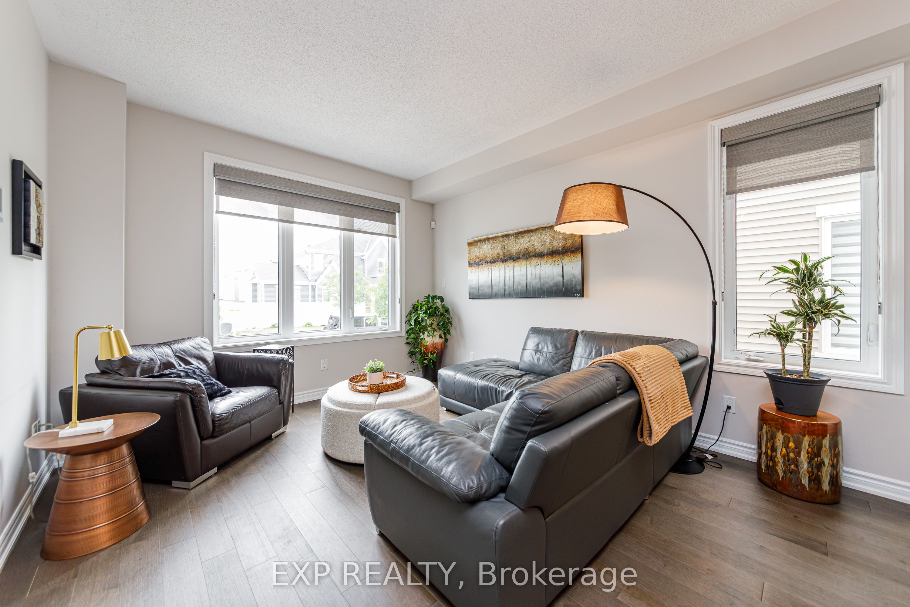 822 Horseshoe Falls Way