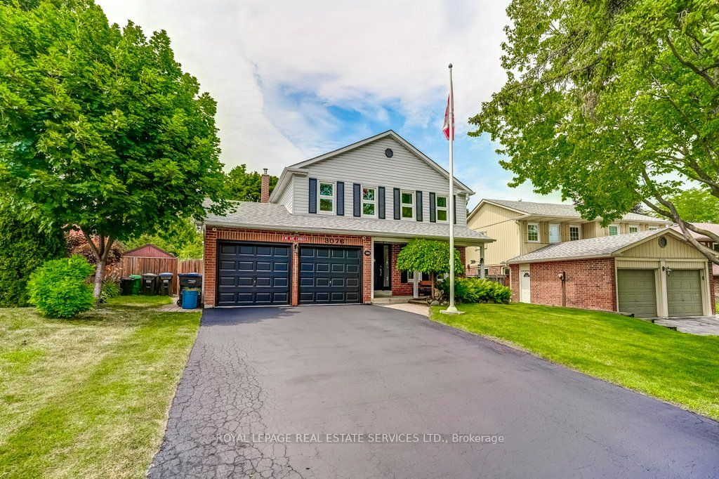 3076 Redstart Drive