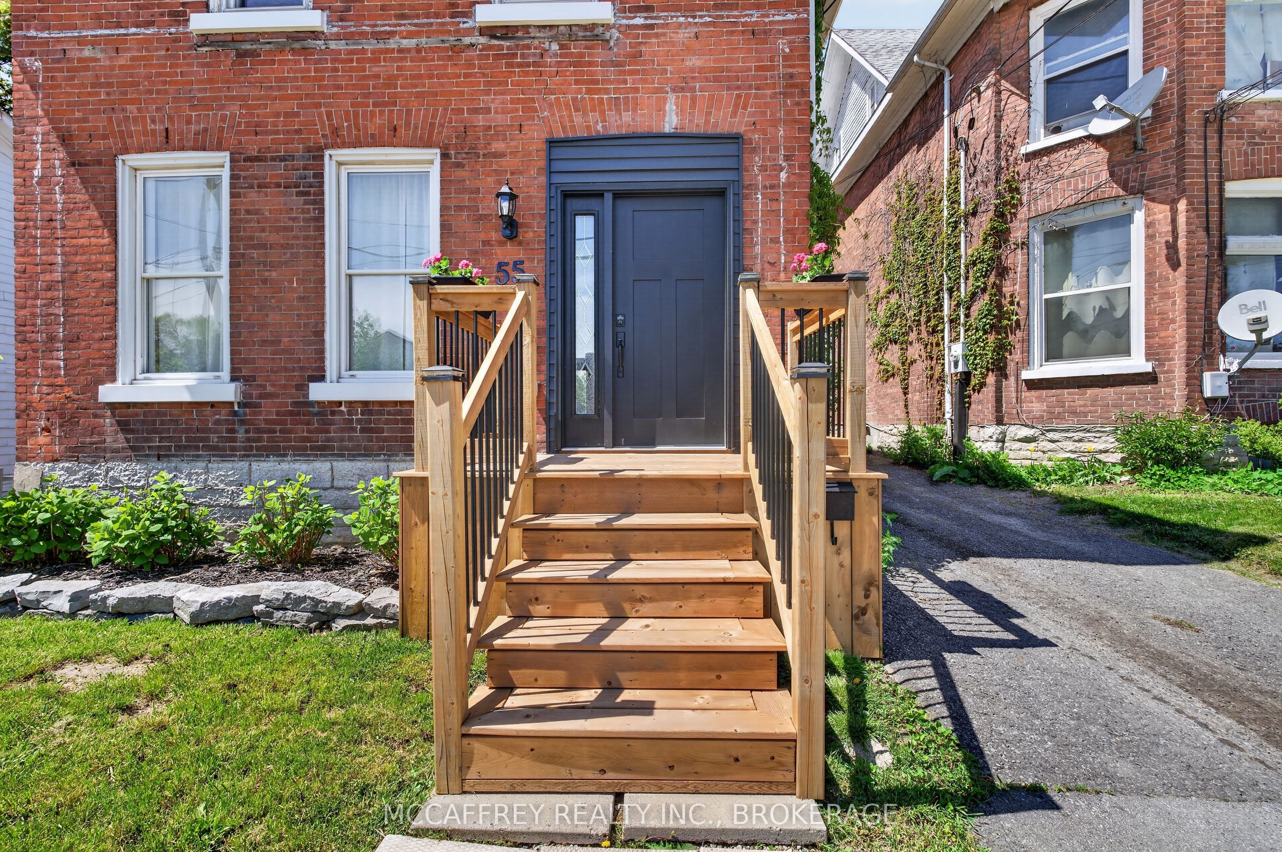 55 Bridge Street W