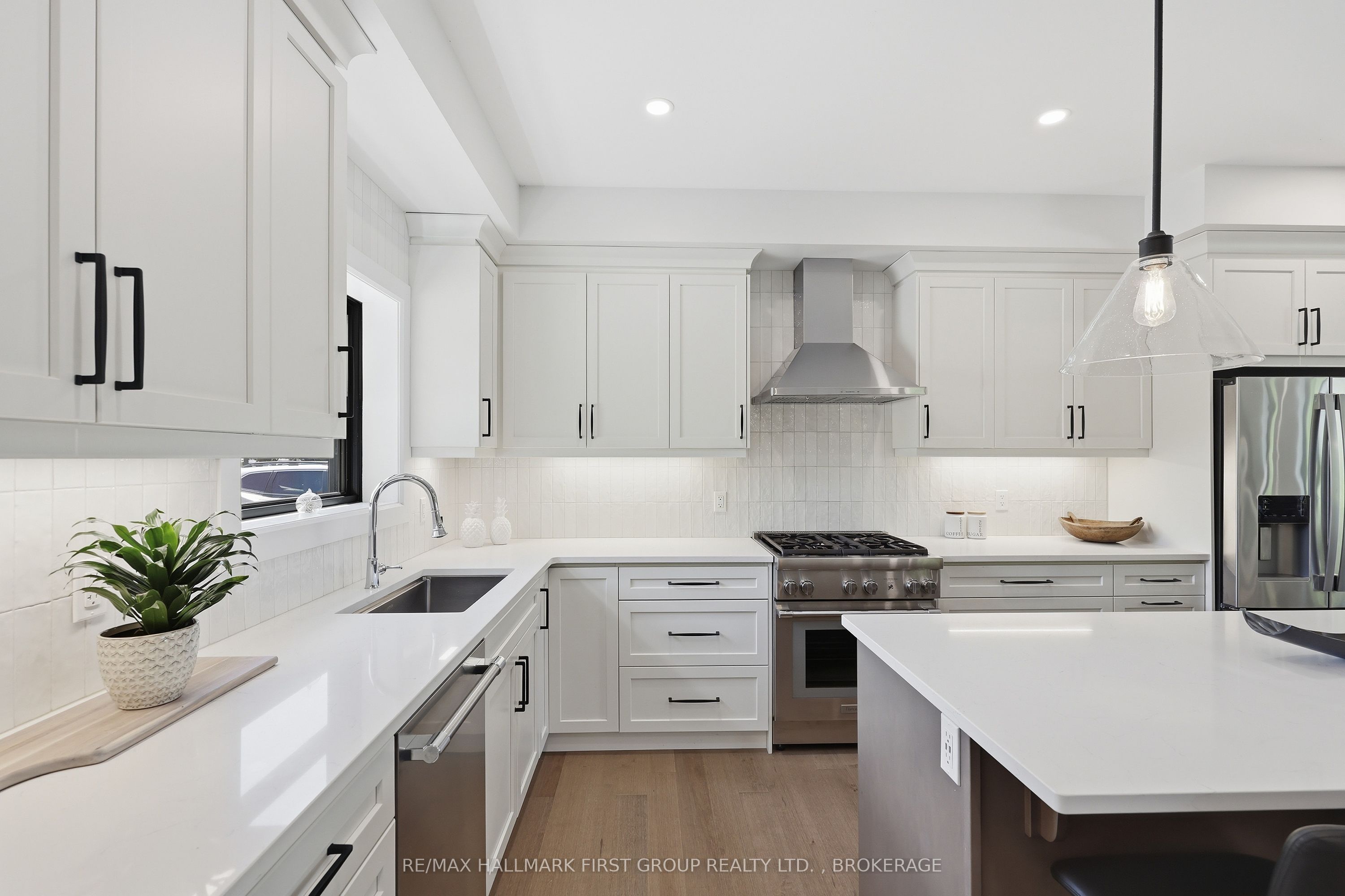 4802 Plumb Lane