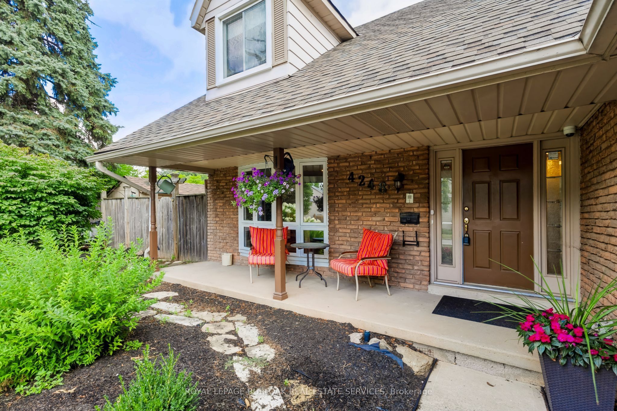 4248 Dunvegan Road
