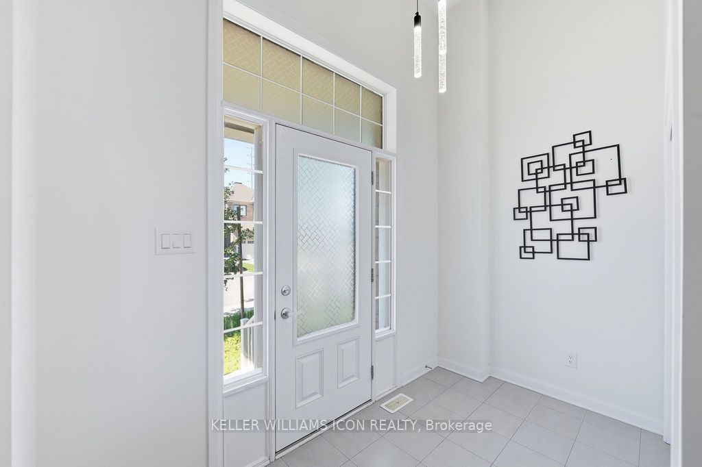15 Aura Avenue