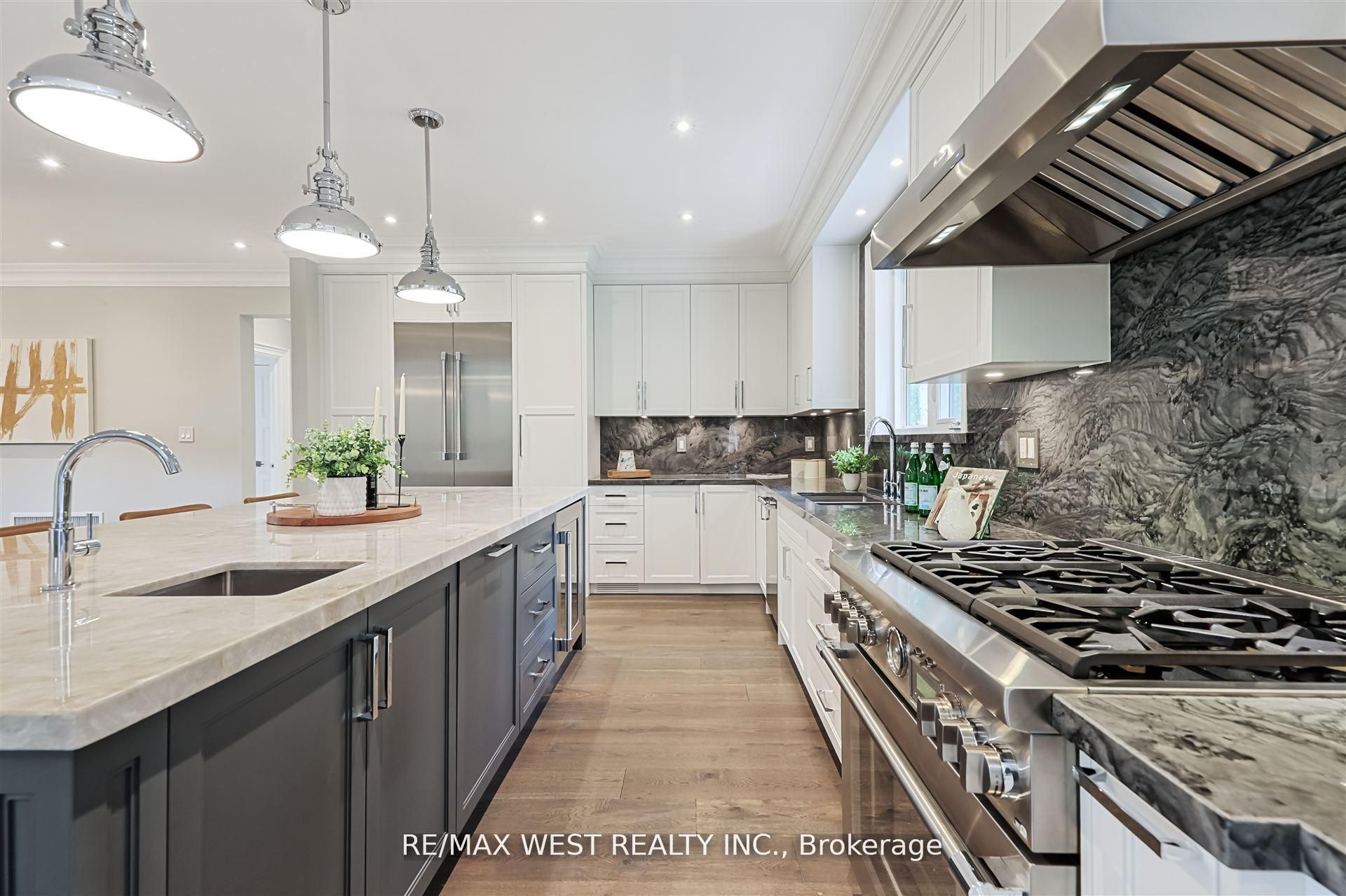 18 Windy Ridge Drive