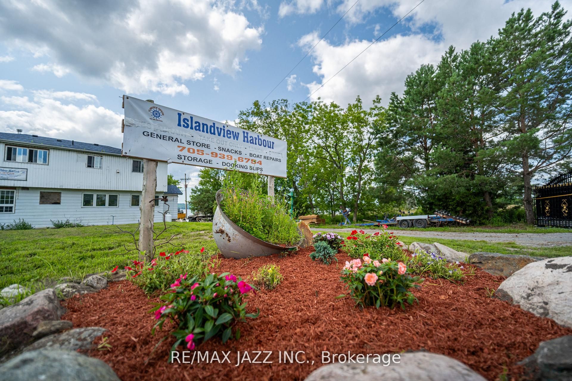 1087 Islandview Drive