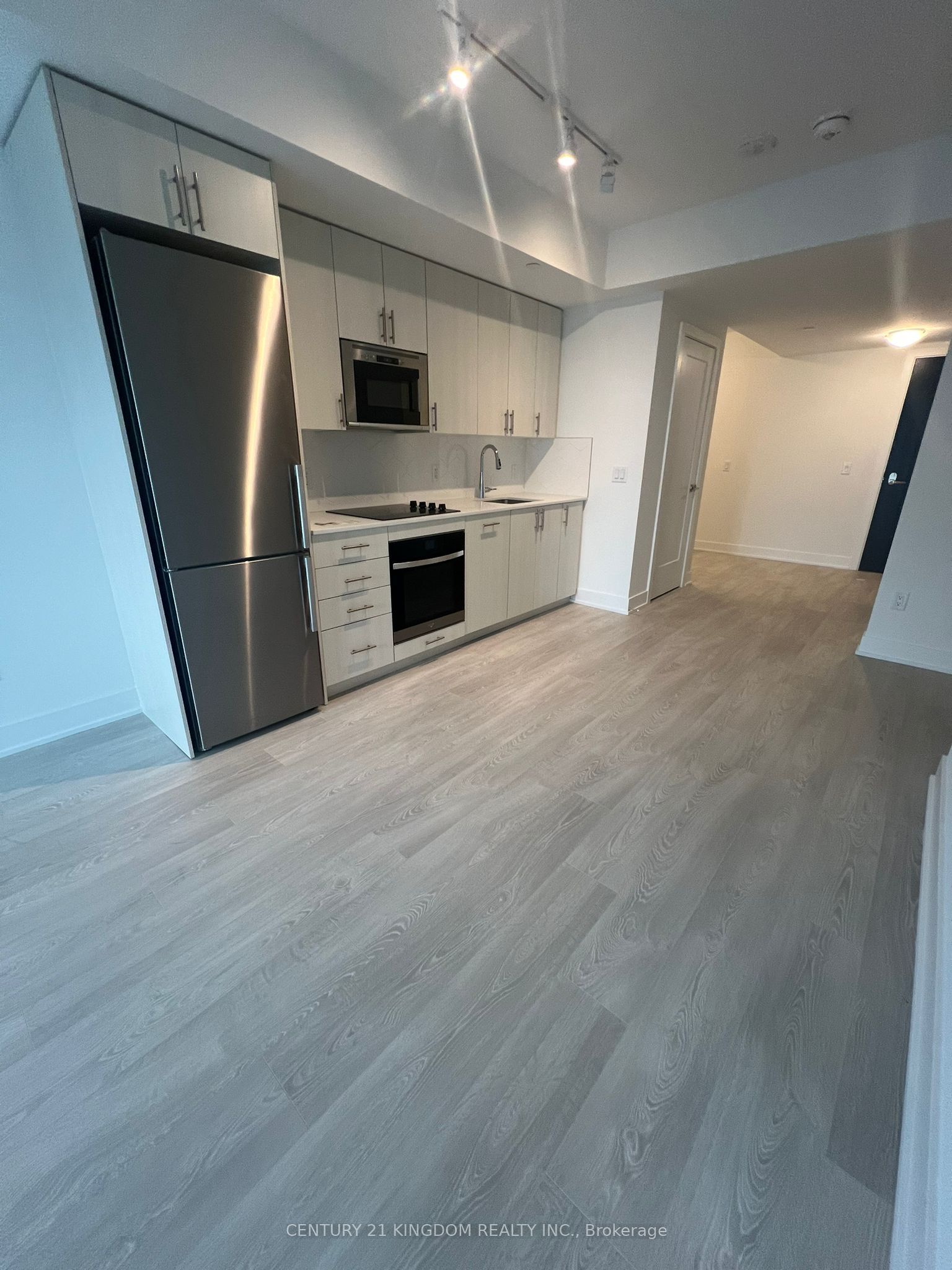 2545 Simcoe Street N 2312