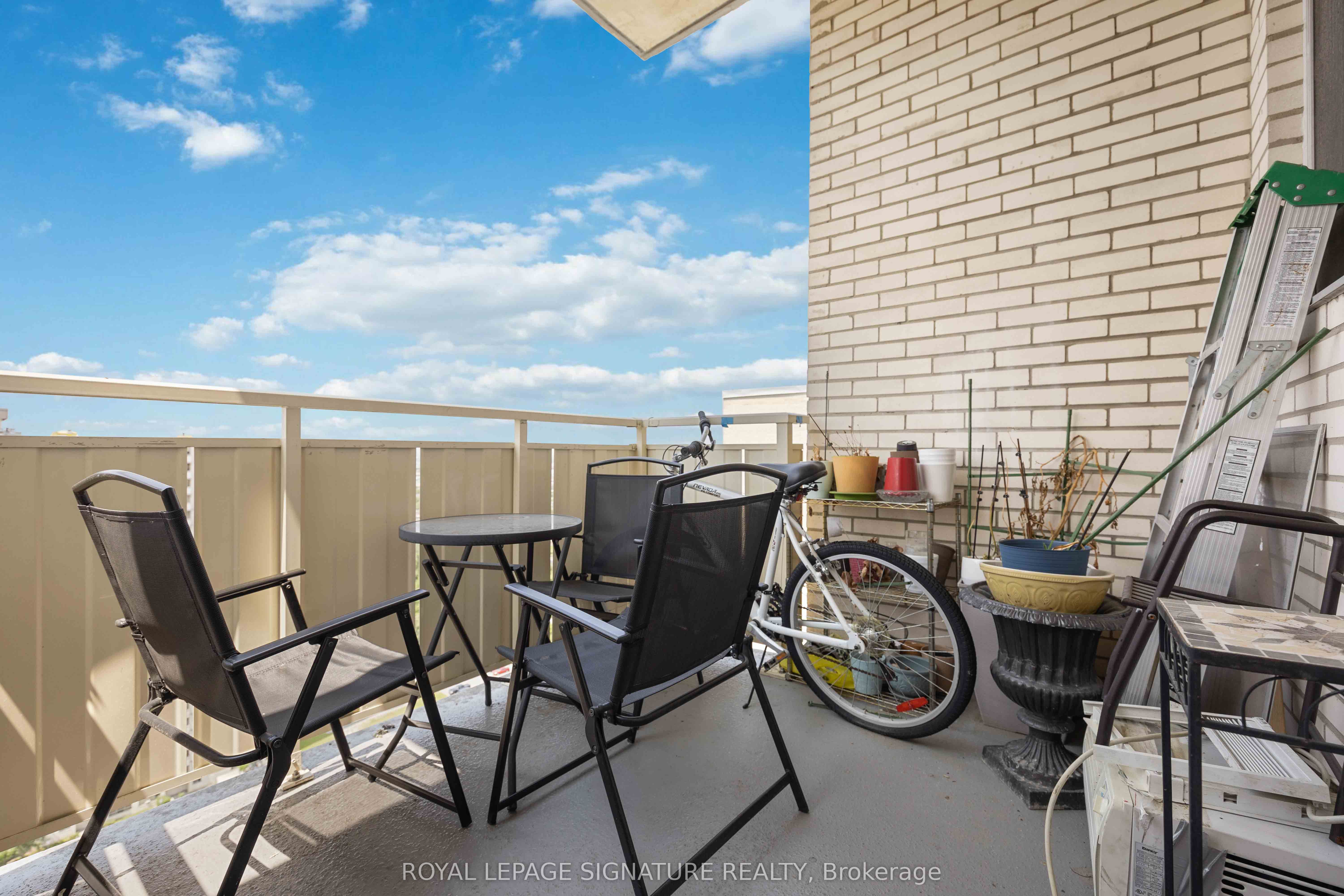 320 Dixon Road 2315