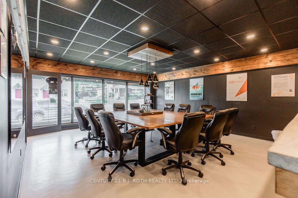 1370 Killarney Beach Road