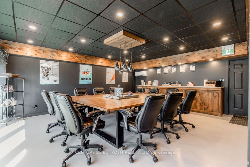 1370 Killarney Beach Road