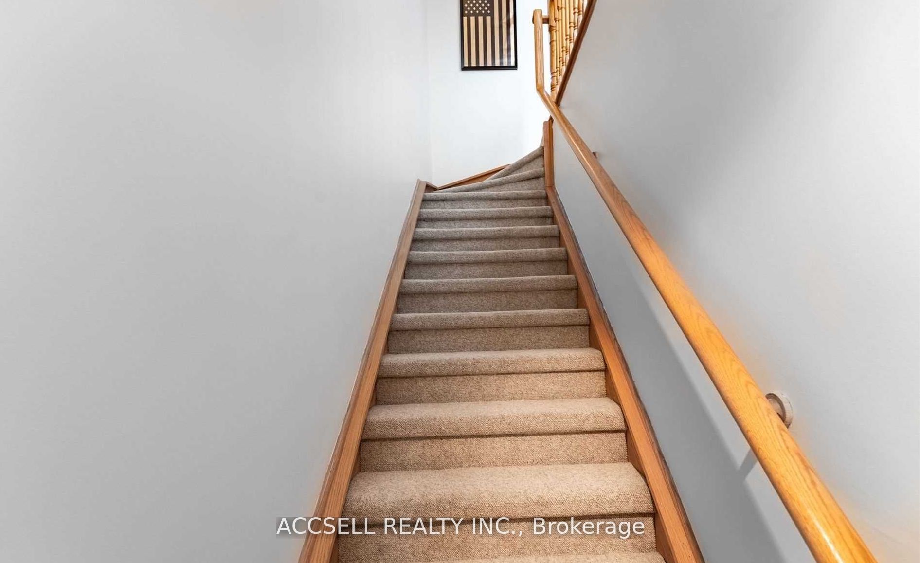 3400 Lake Shore Boulevard W 229