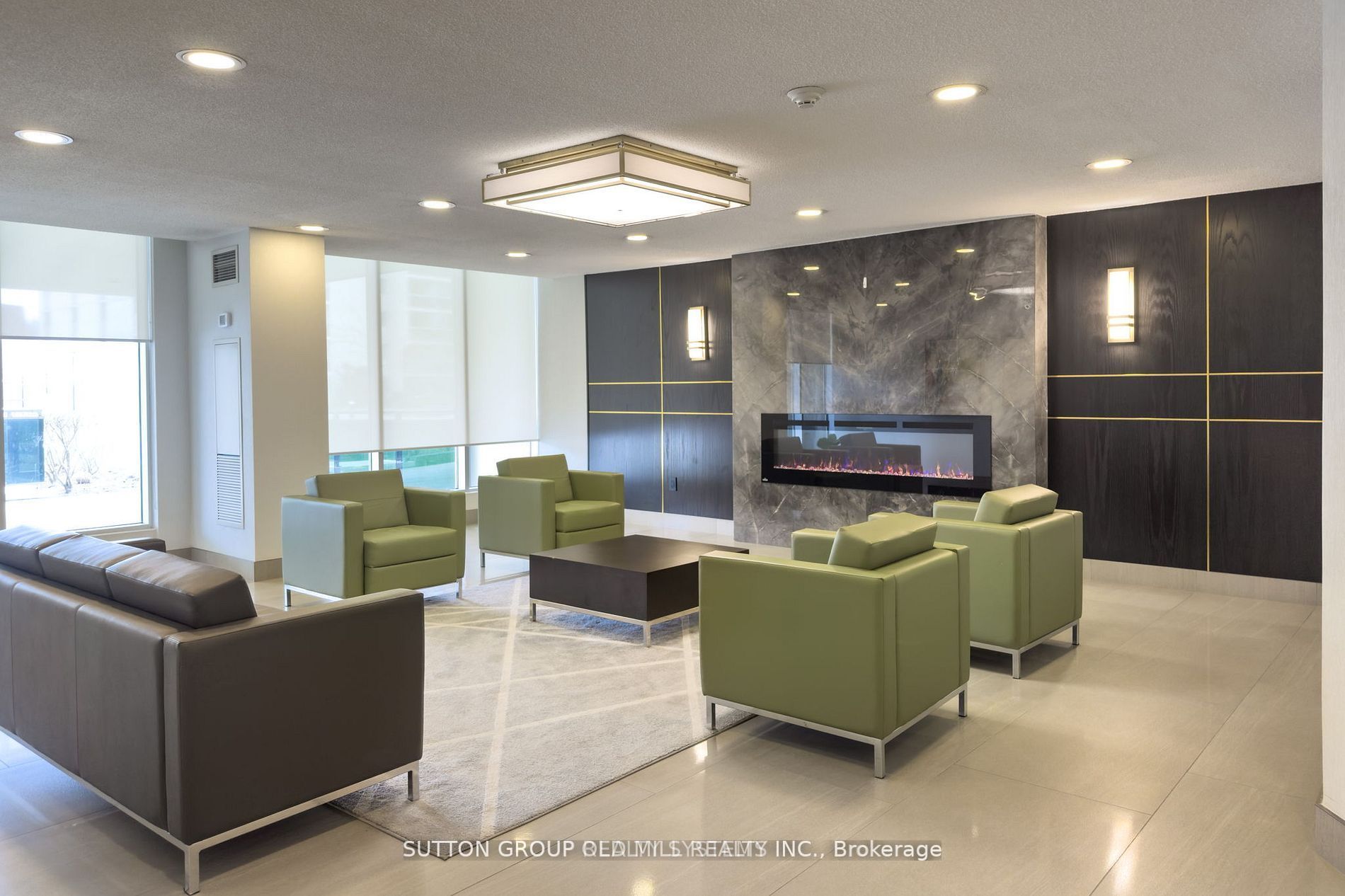 820 Burnhamthorpe Road 708