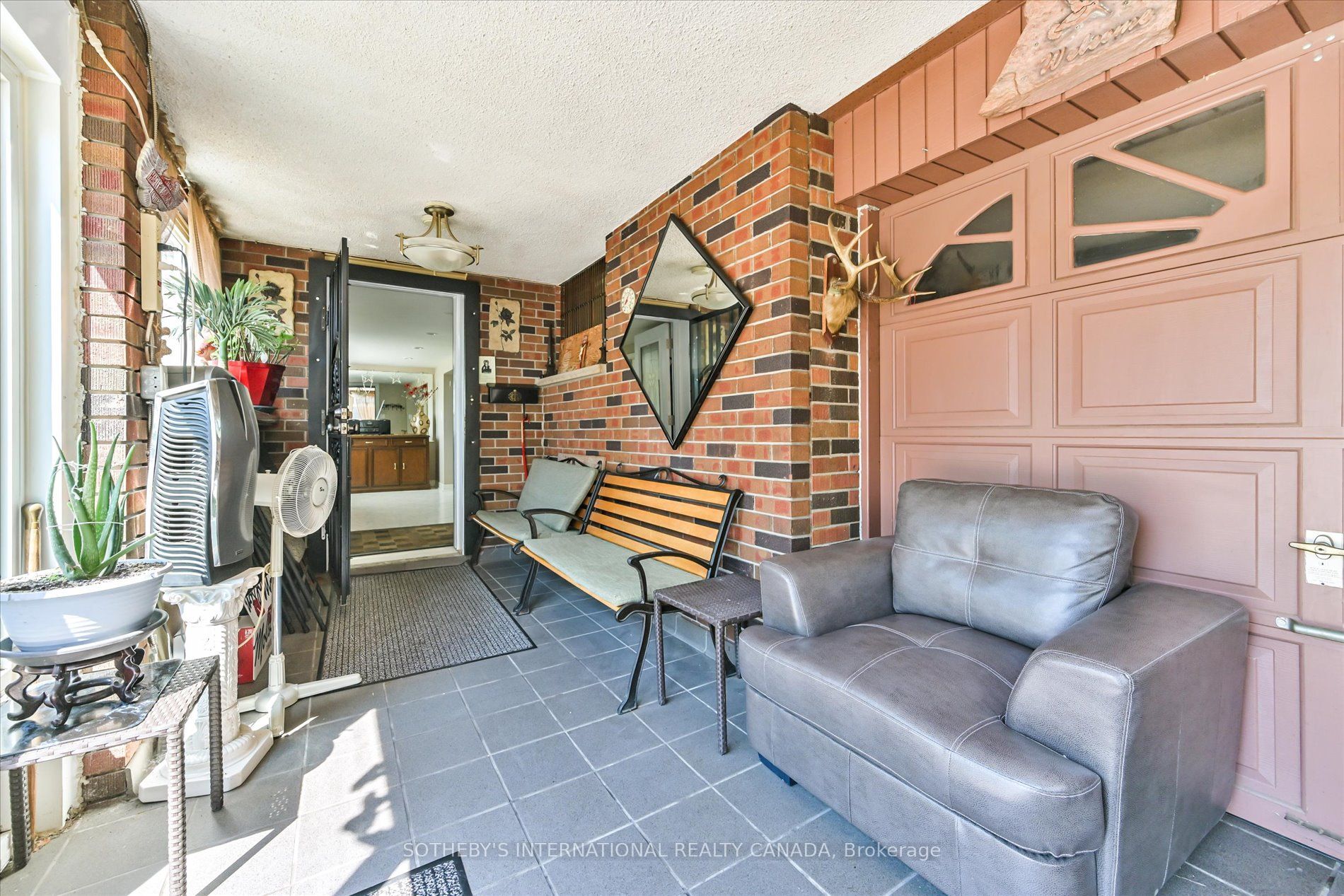 502 Queens Drive