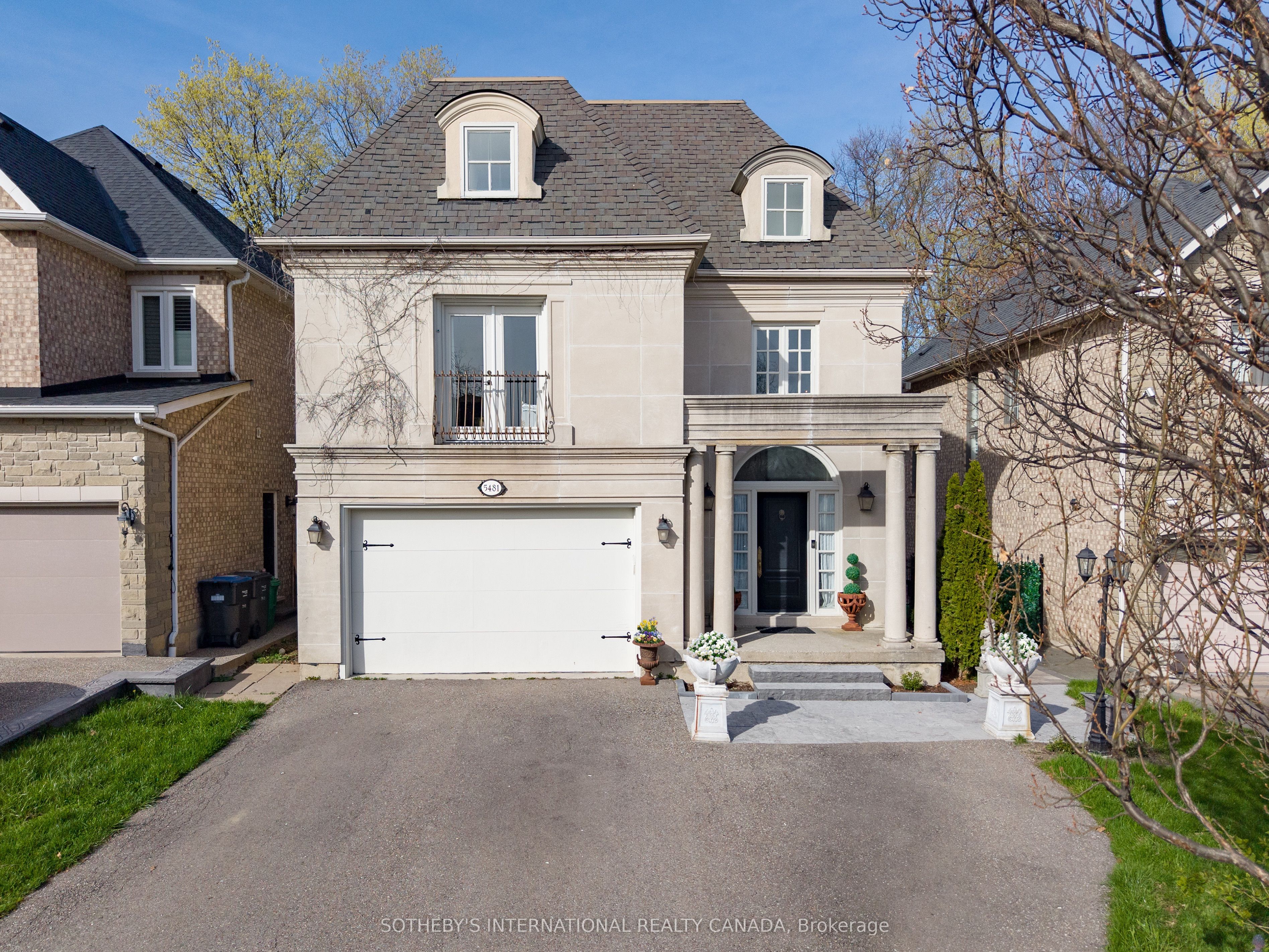 5481 Middleport Crescent
