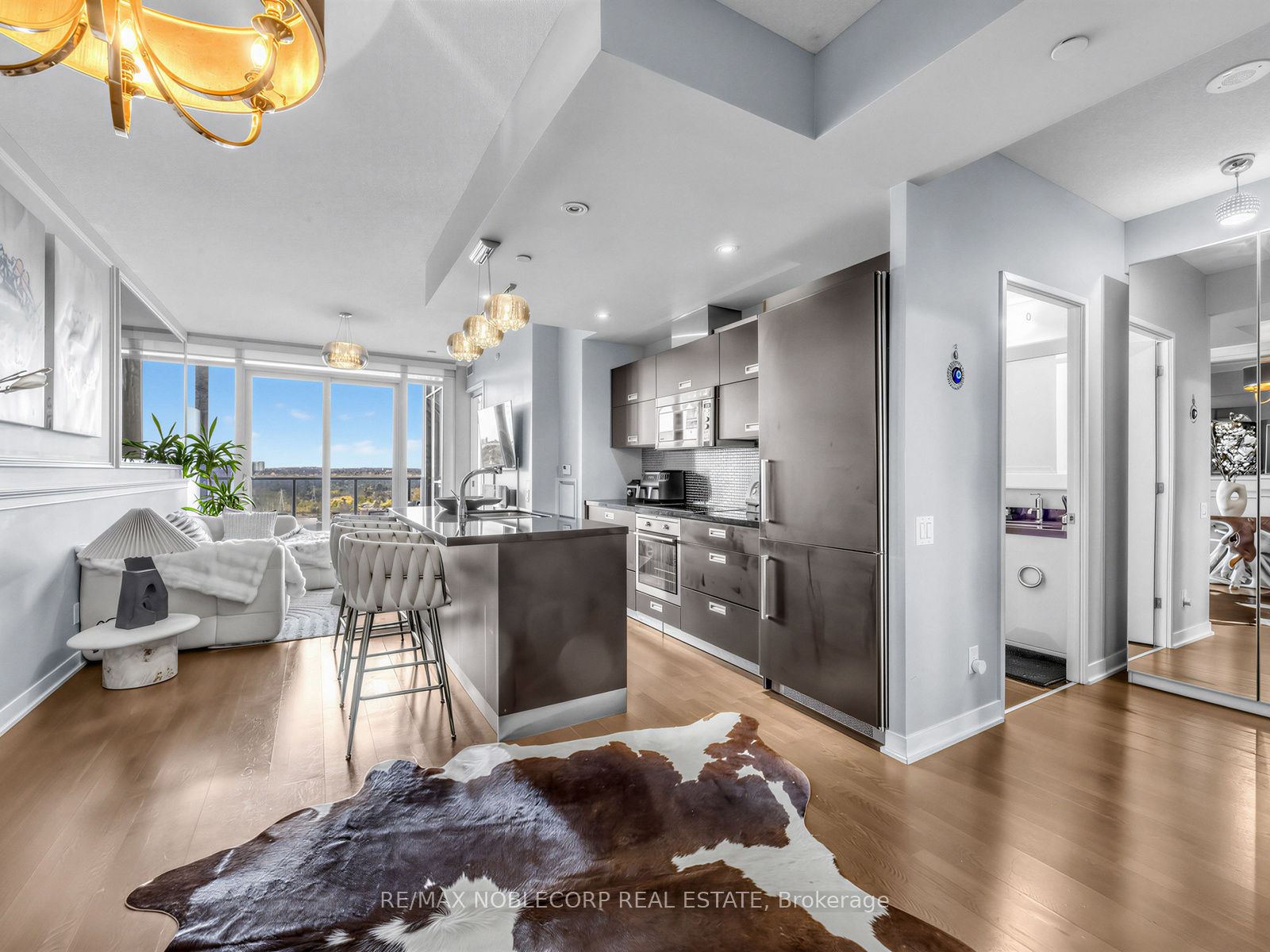 88 Park Lawn Road 2212