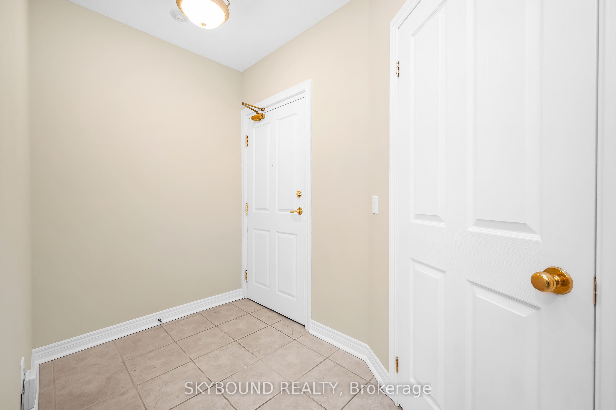 1998 Ironstone Drive 505