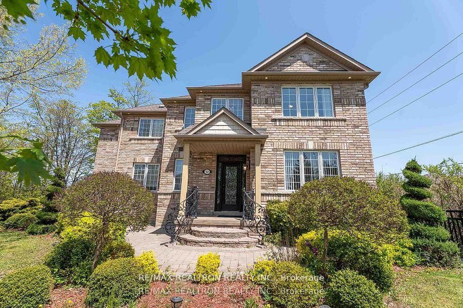 12 Edgevalley Court