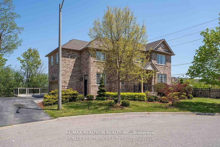 12 Edgevalley Court