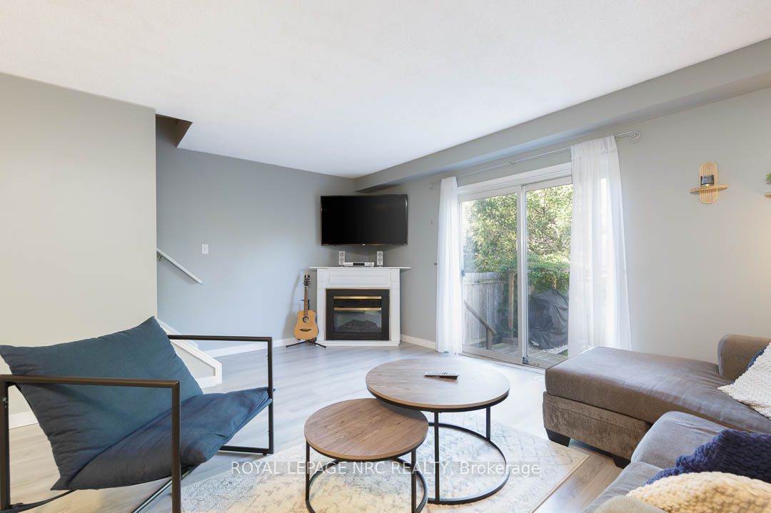 4345 Beverley Crescent