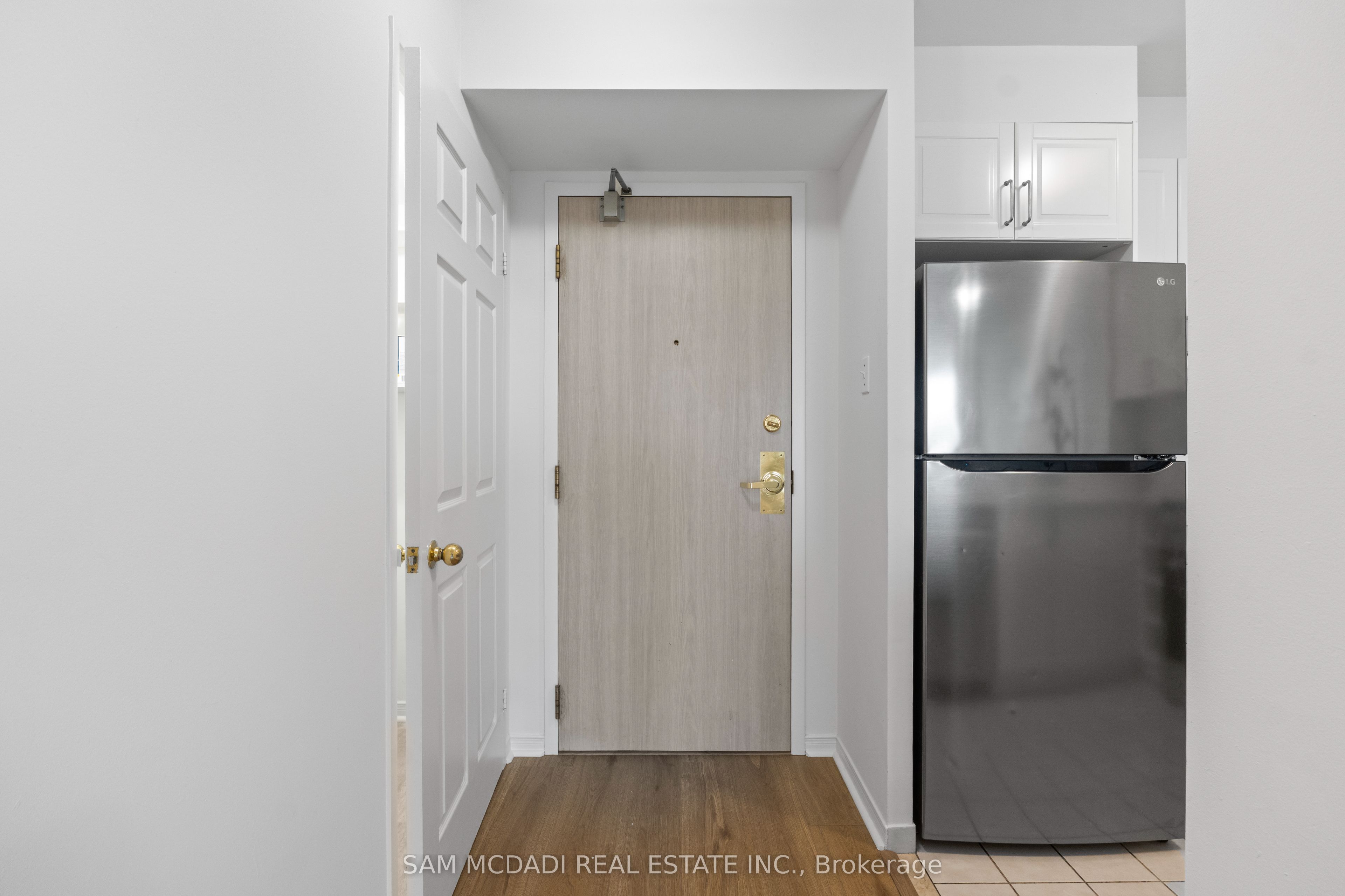 2177 Burnhamthorpe Road W 708