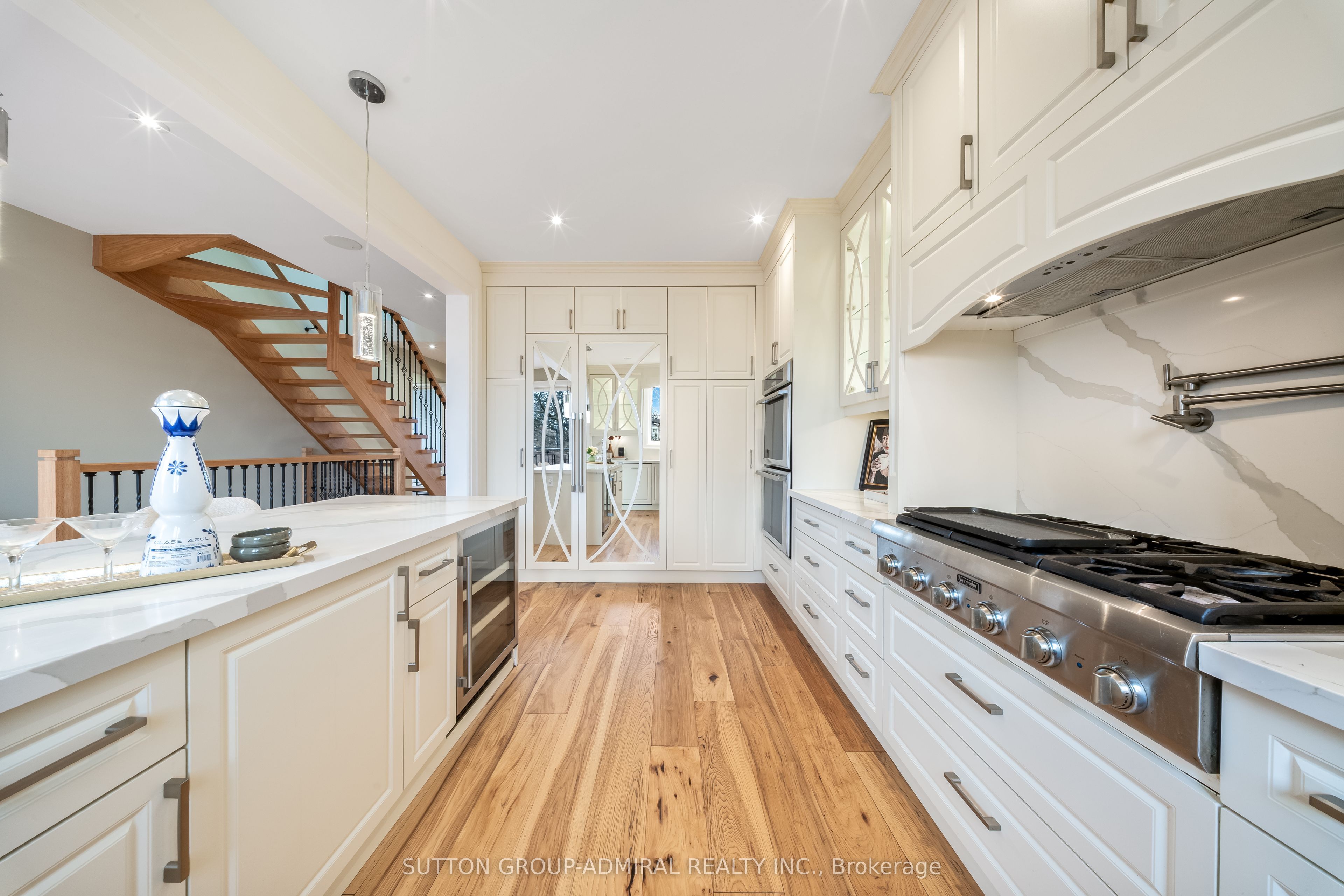 33 Twenty First Street