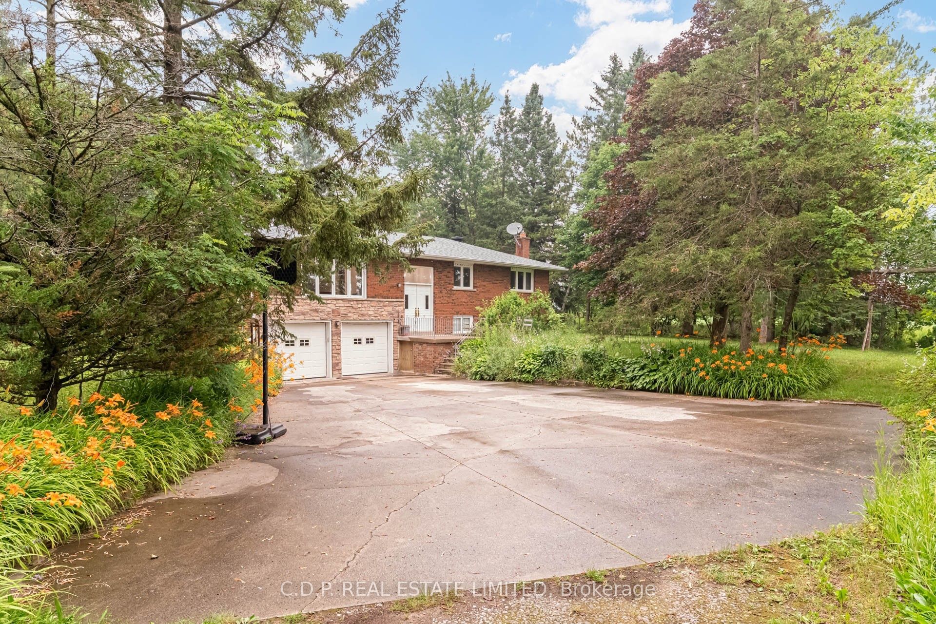 3228 Bloomington Road
