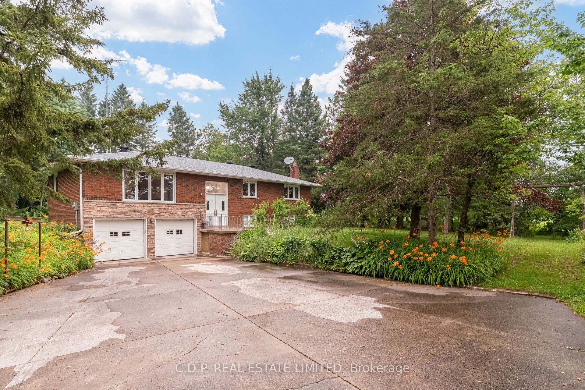 3228 Bloomington Road