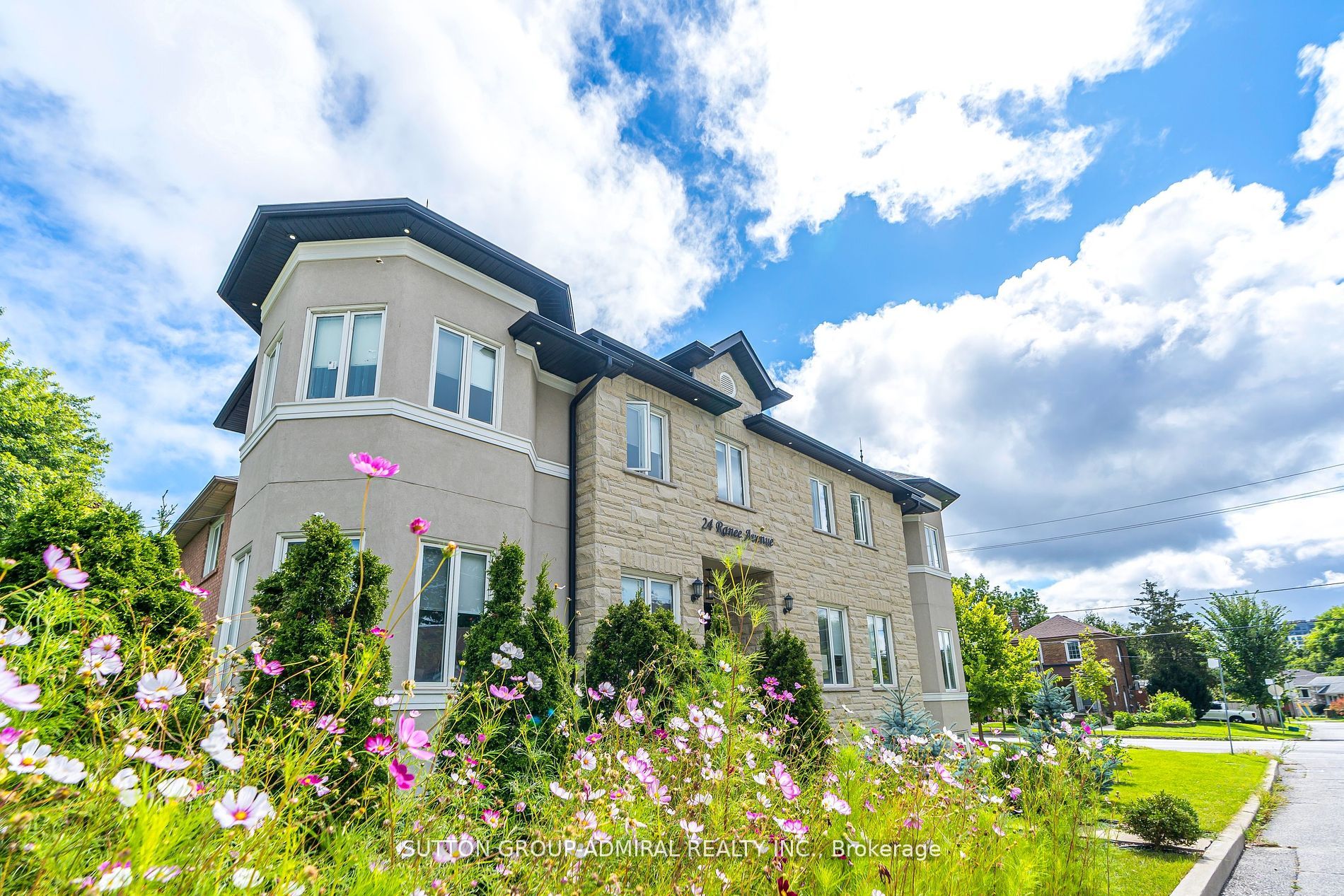 24 Ranee Avenue