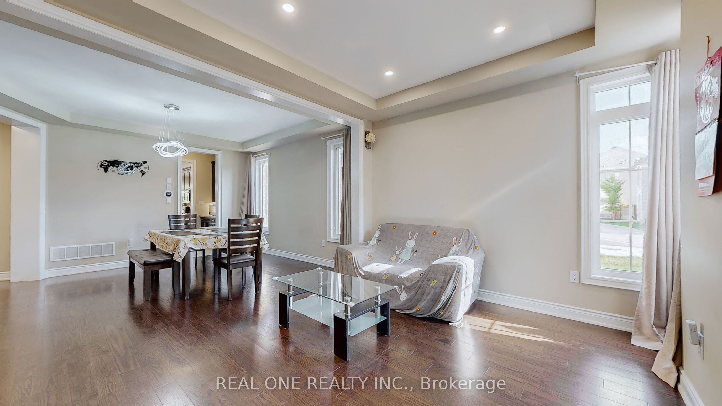 1815 Fairport Road 6