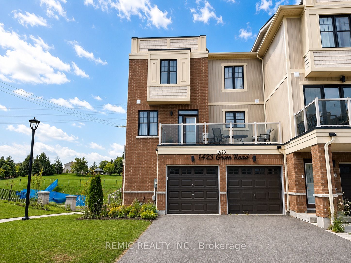 1423 Green Road