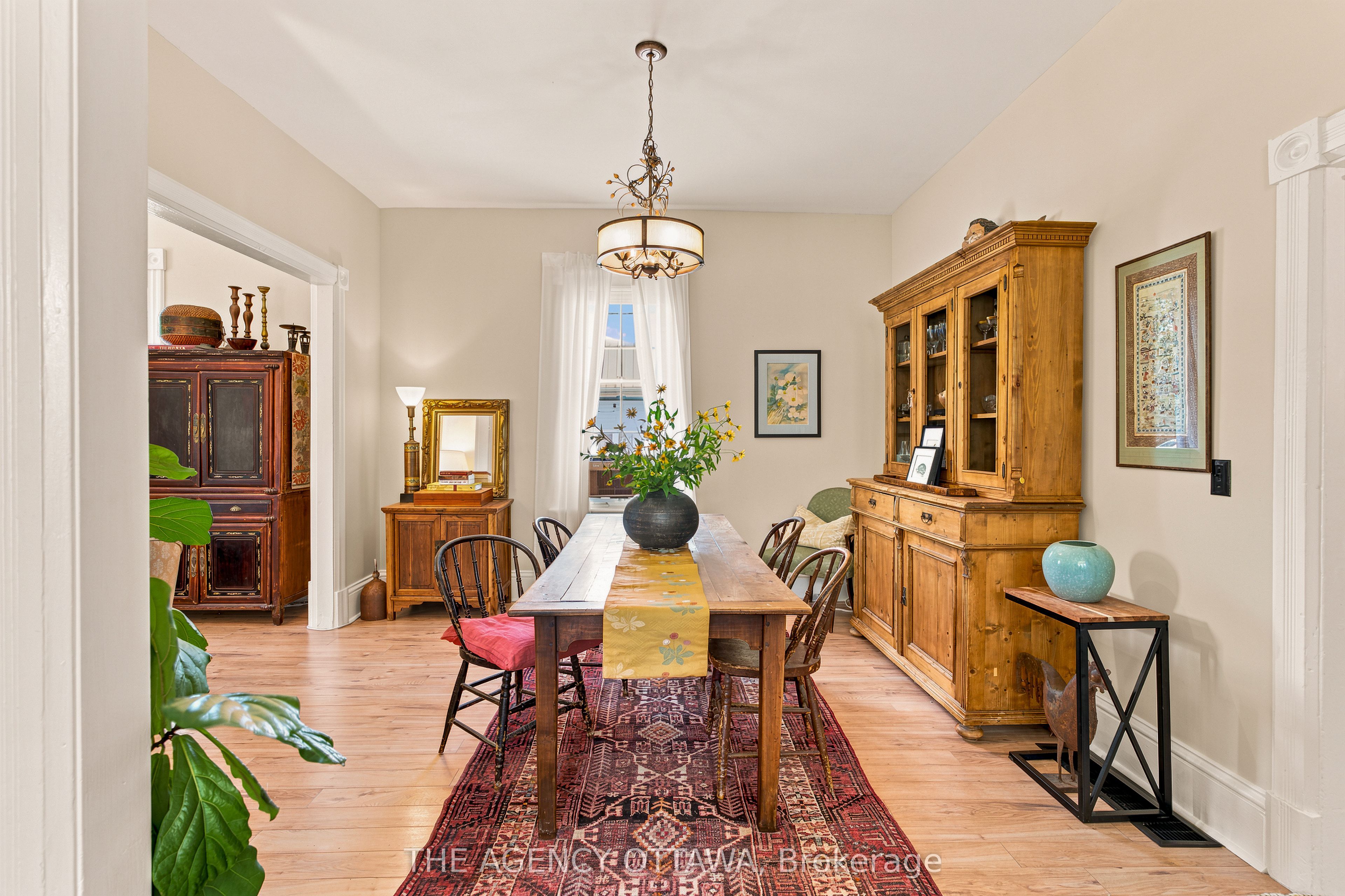 33 Napoleon Street A & B