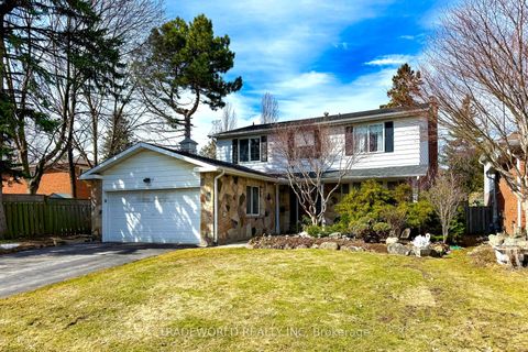 1924 Steepbank Crescent Mississauga ON L4X 1T8