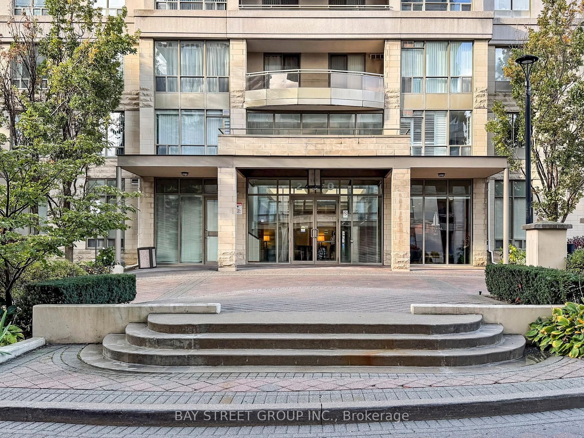 260 Doris Avenue 906