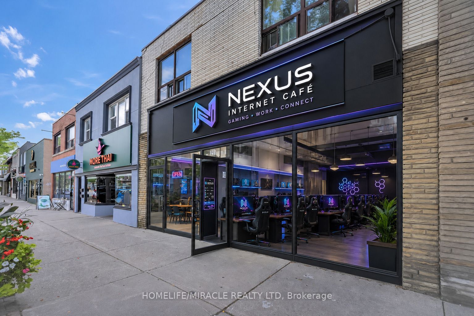 259 Lakeshore Road E