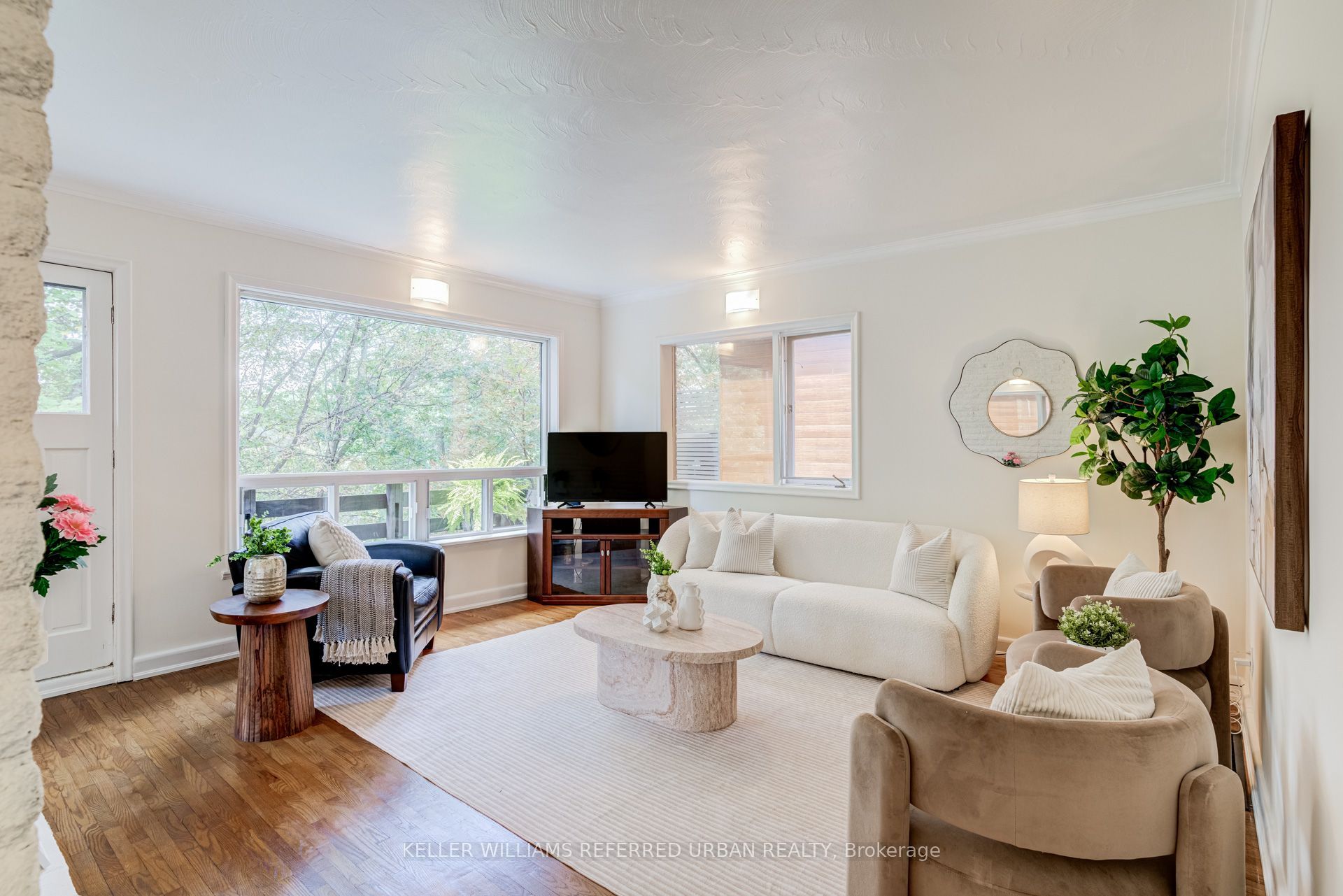 30 Rambert Crescent