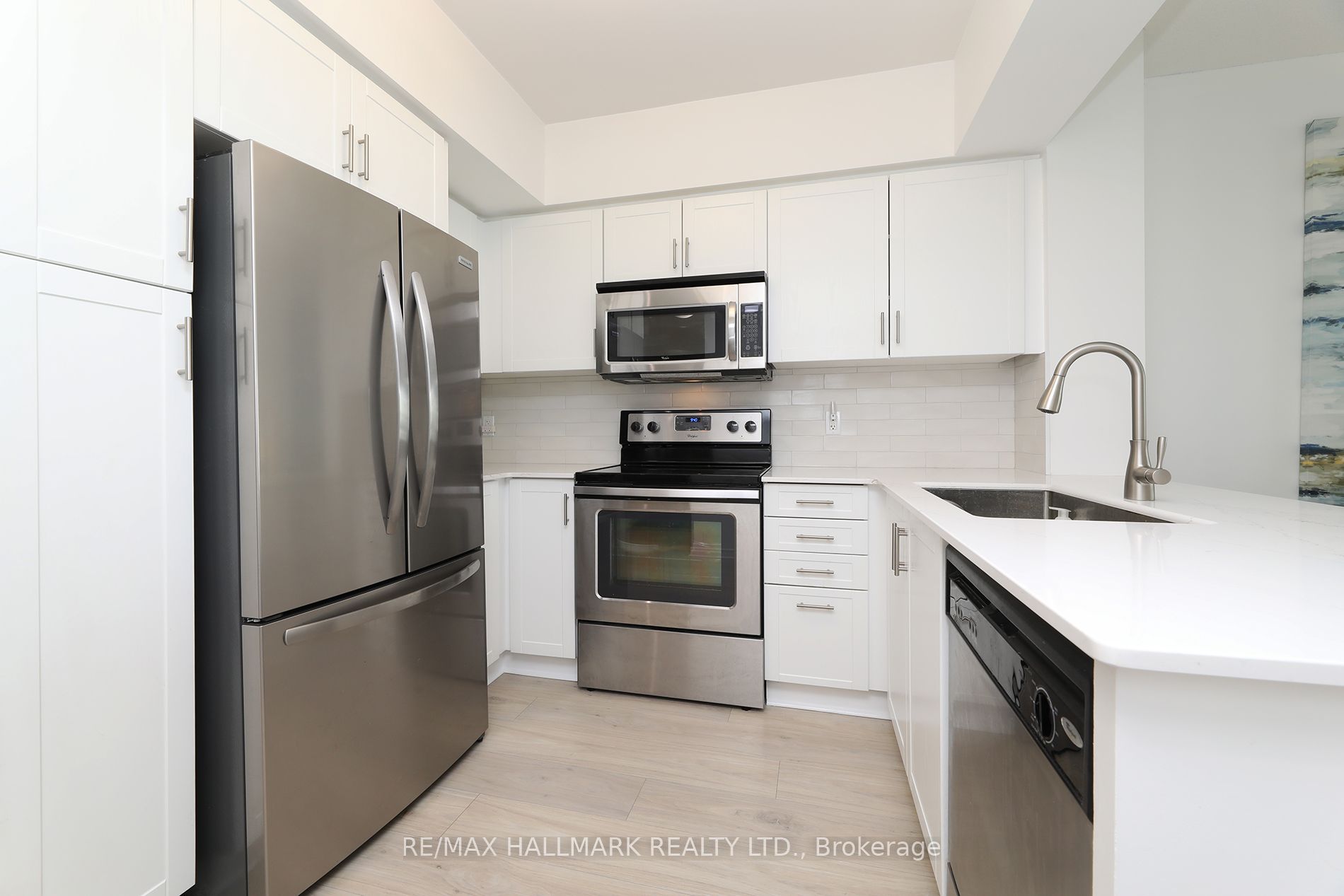 2230 Lake Shore Boulevard W 2801