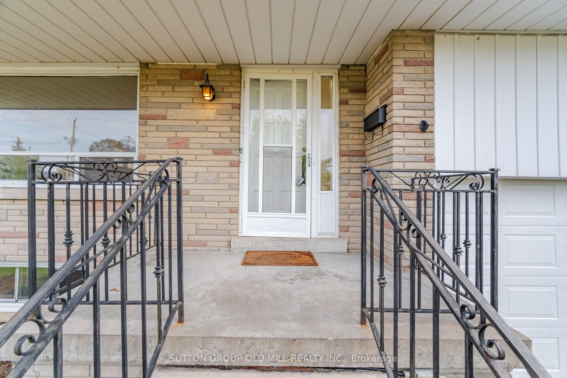 55 Sun Row Drive