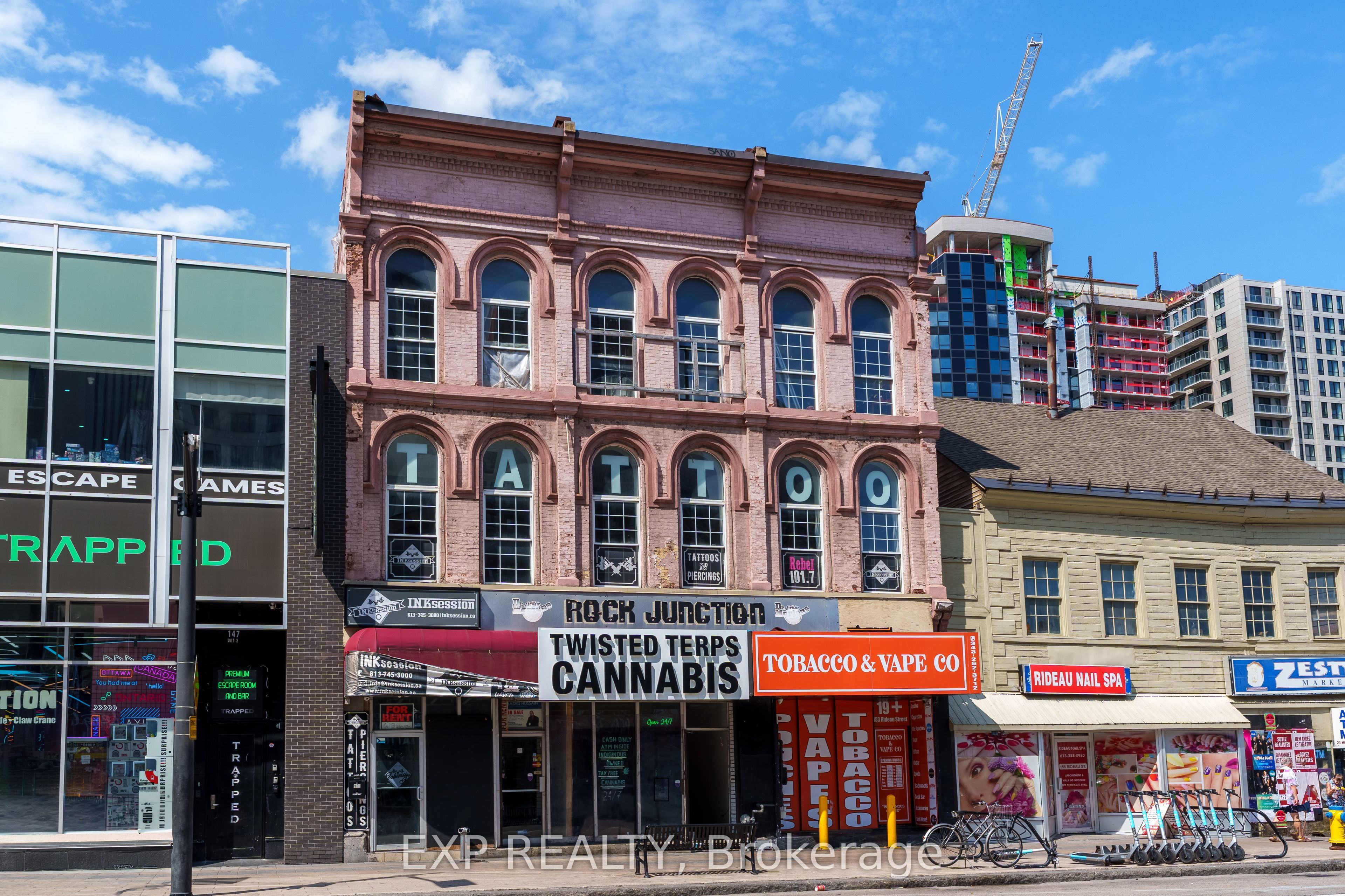 149 Rideau Street A