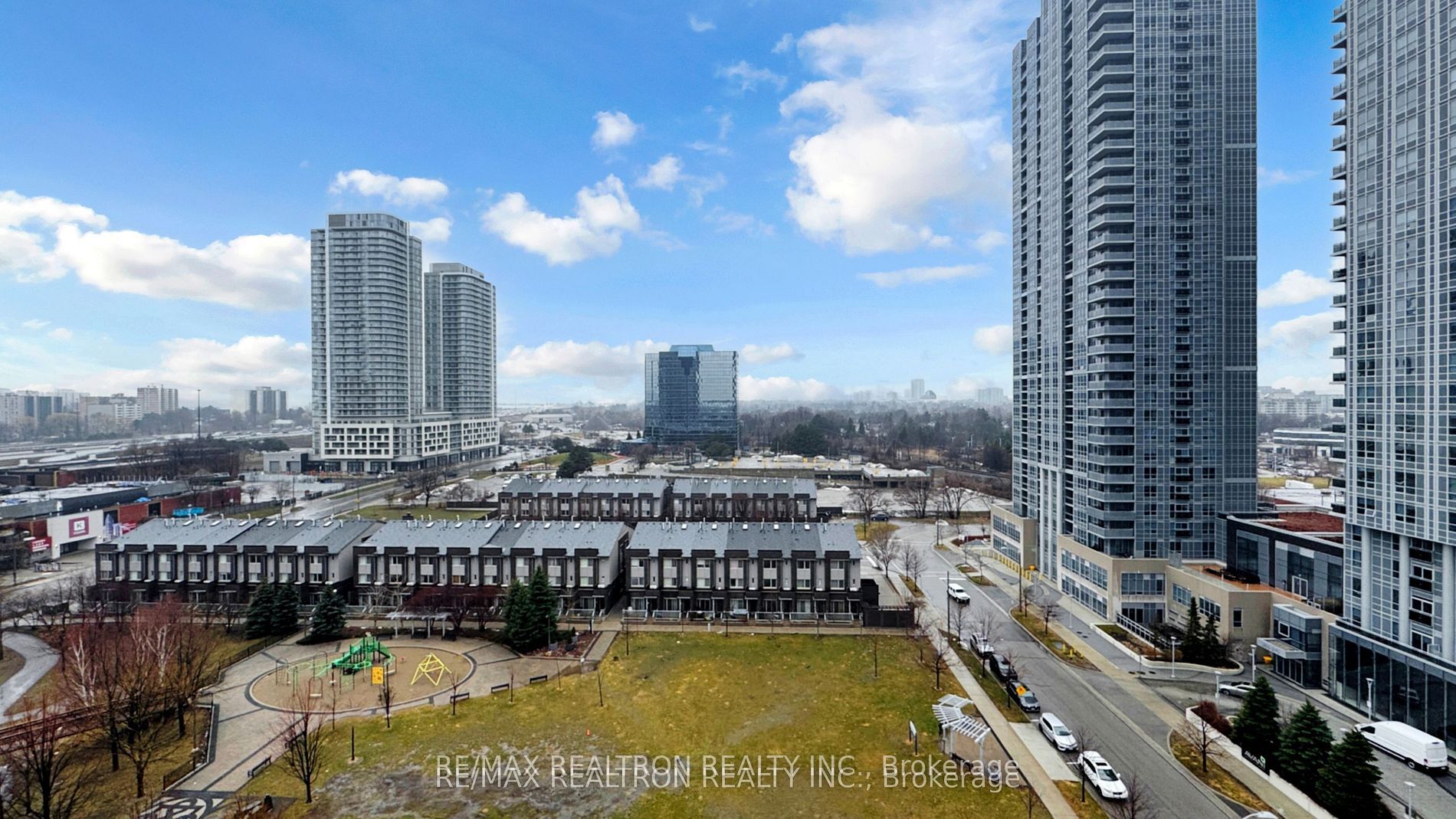 181 Village Green Square 1217