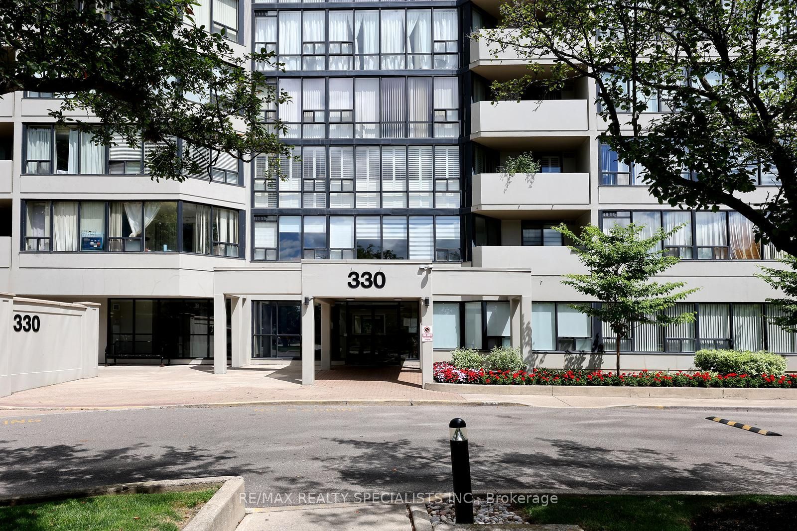 330 Rathburn Road W 1507