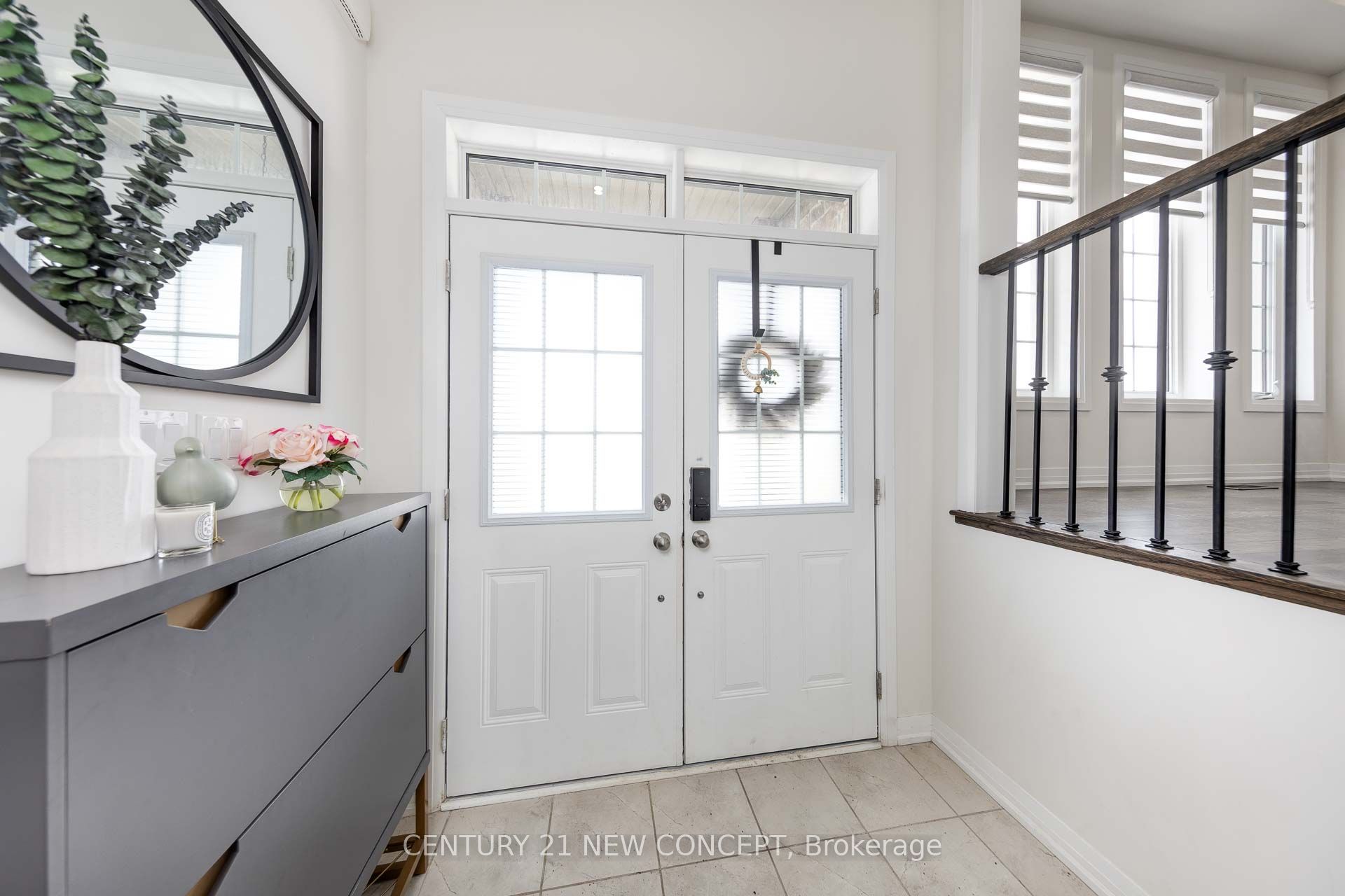 83 Bethpage Crescent