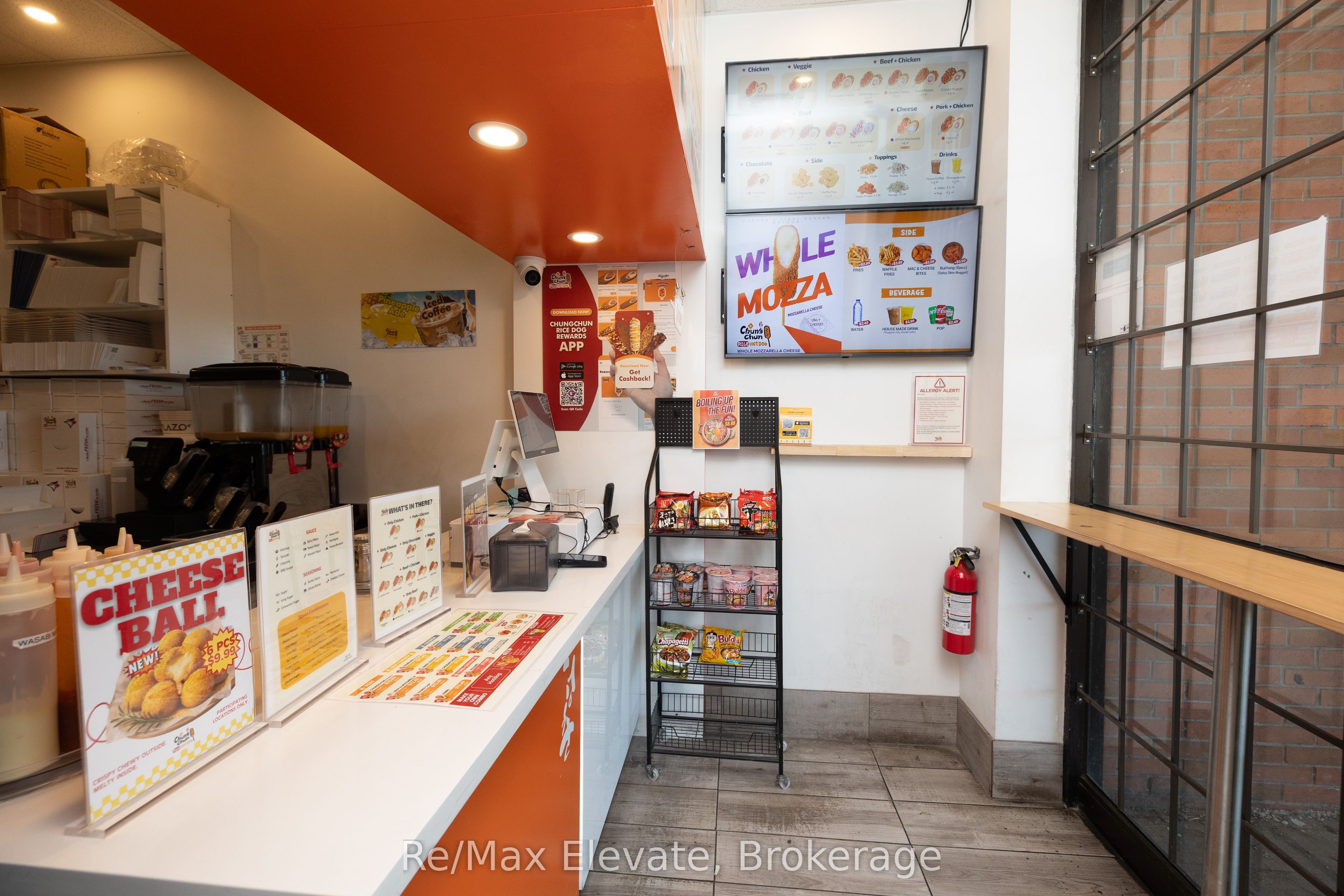 555 Rossland Road E 9