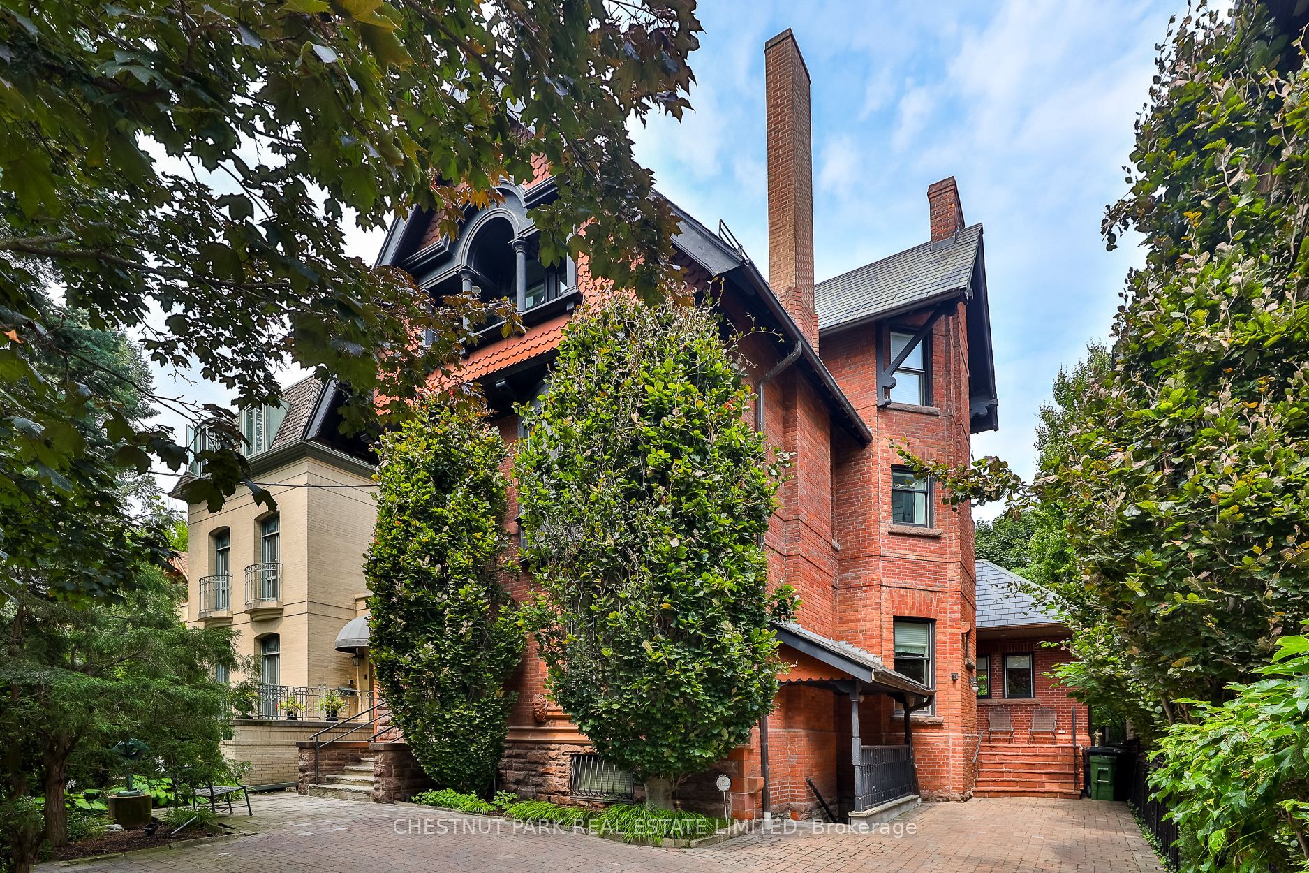 46 Lowther Avenue