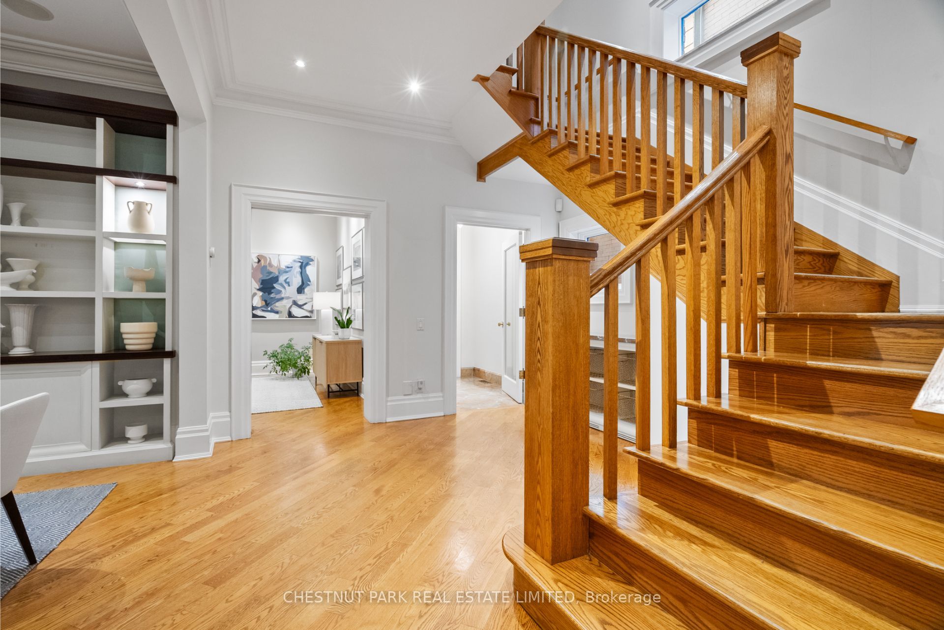 46 Lowther Avenue